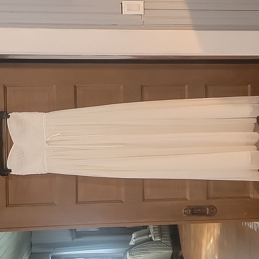 Adrianna Papell Cream Strapless Wedding Dress